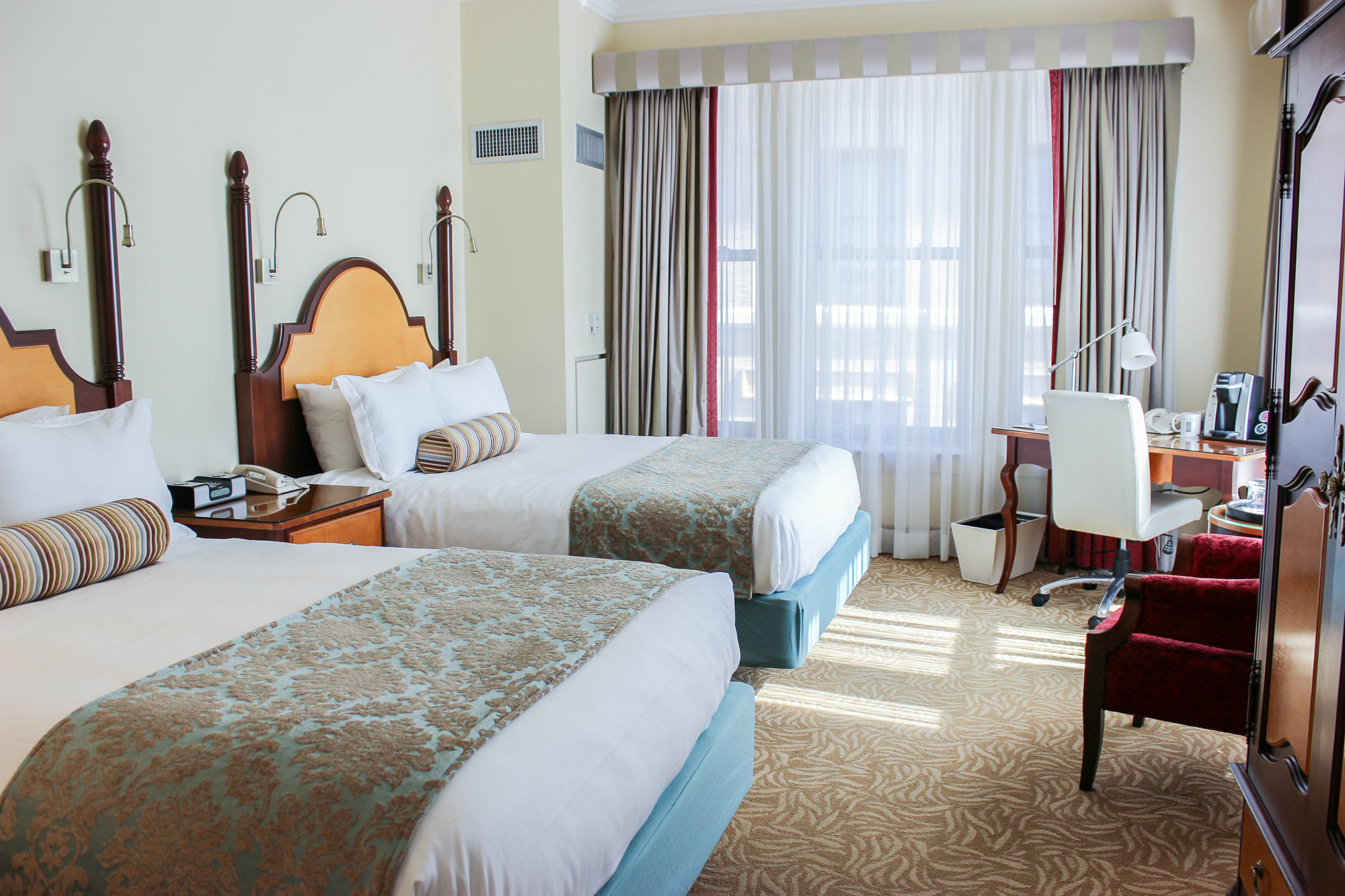 Hotel Providence Buitenkant foto