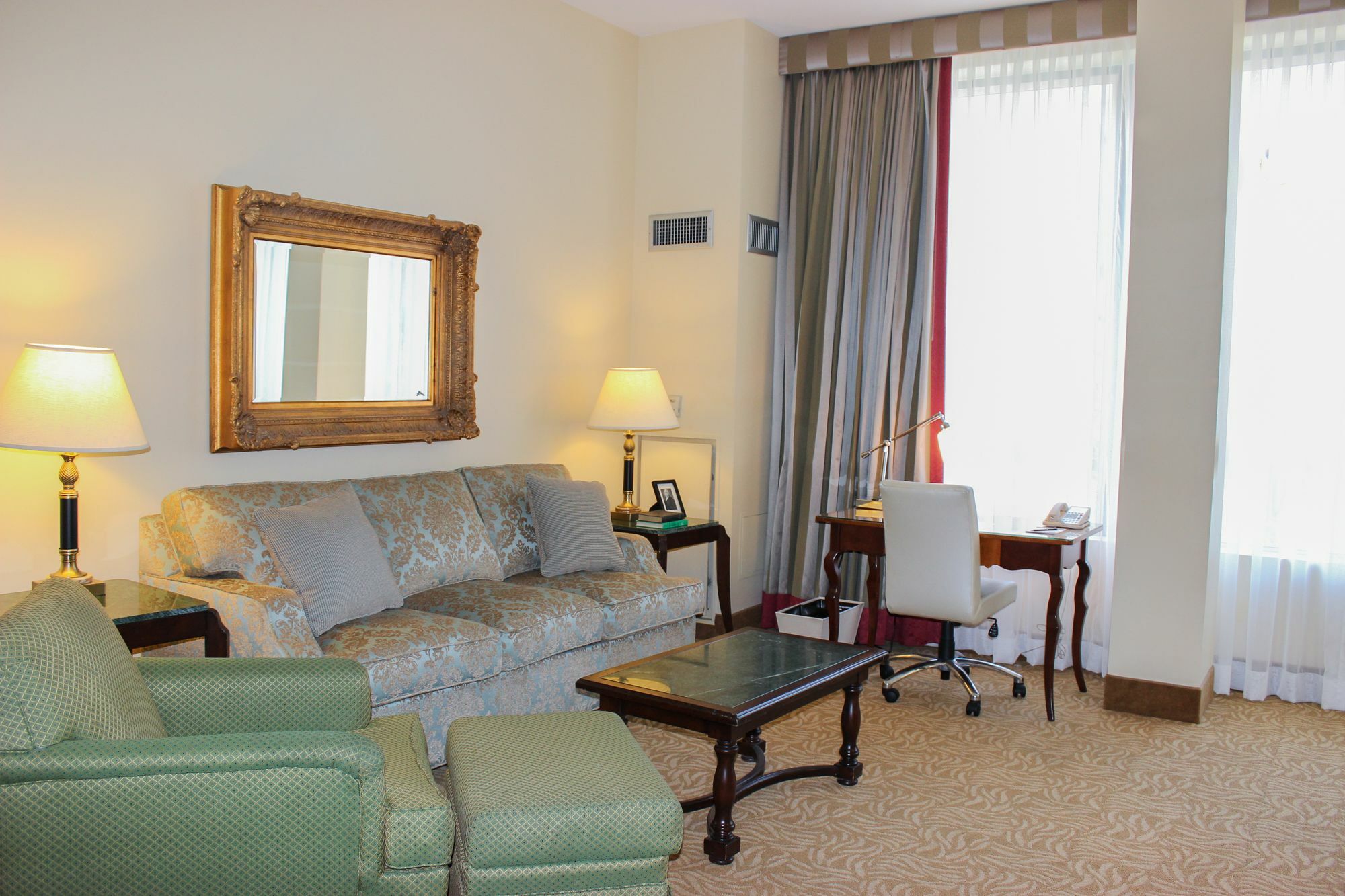 Hotel Providence Buitenkant foto